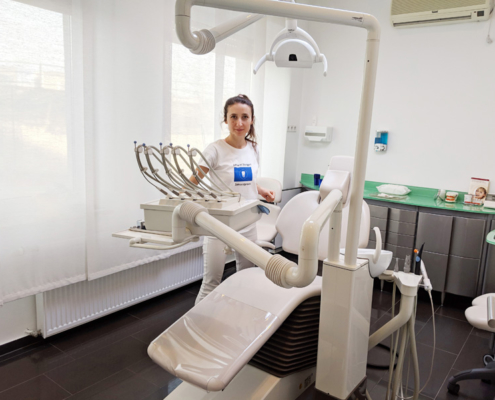 Behandlungsraum in der Zahnarztpraxis in Stuttgart Untertürkheim